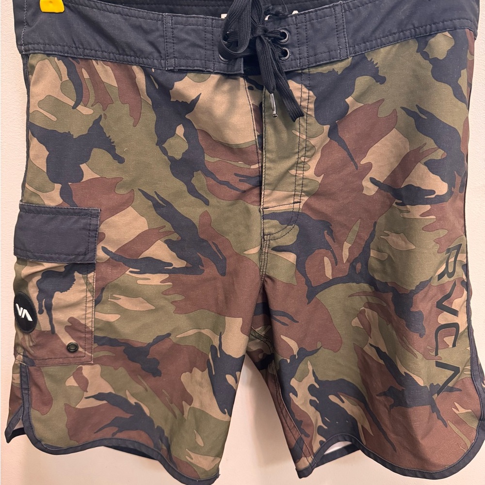 RVCA Camouflage Board Shorts😎